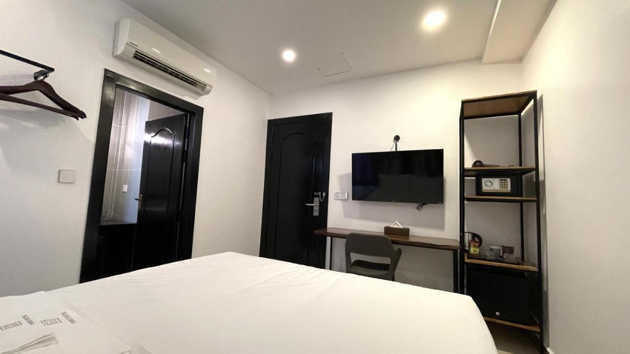 Times Hotel At Bassac Lane Phnom Penh Esterno foto