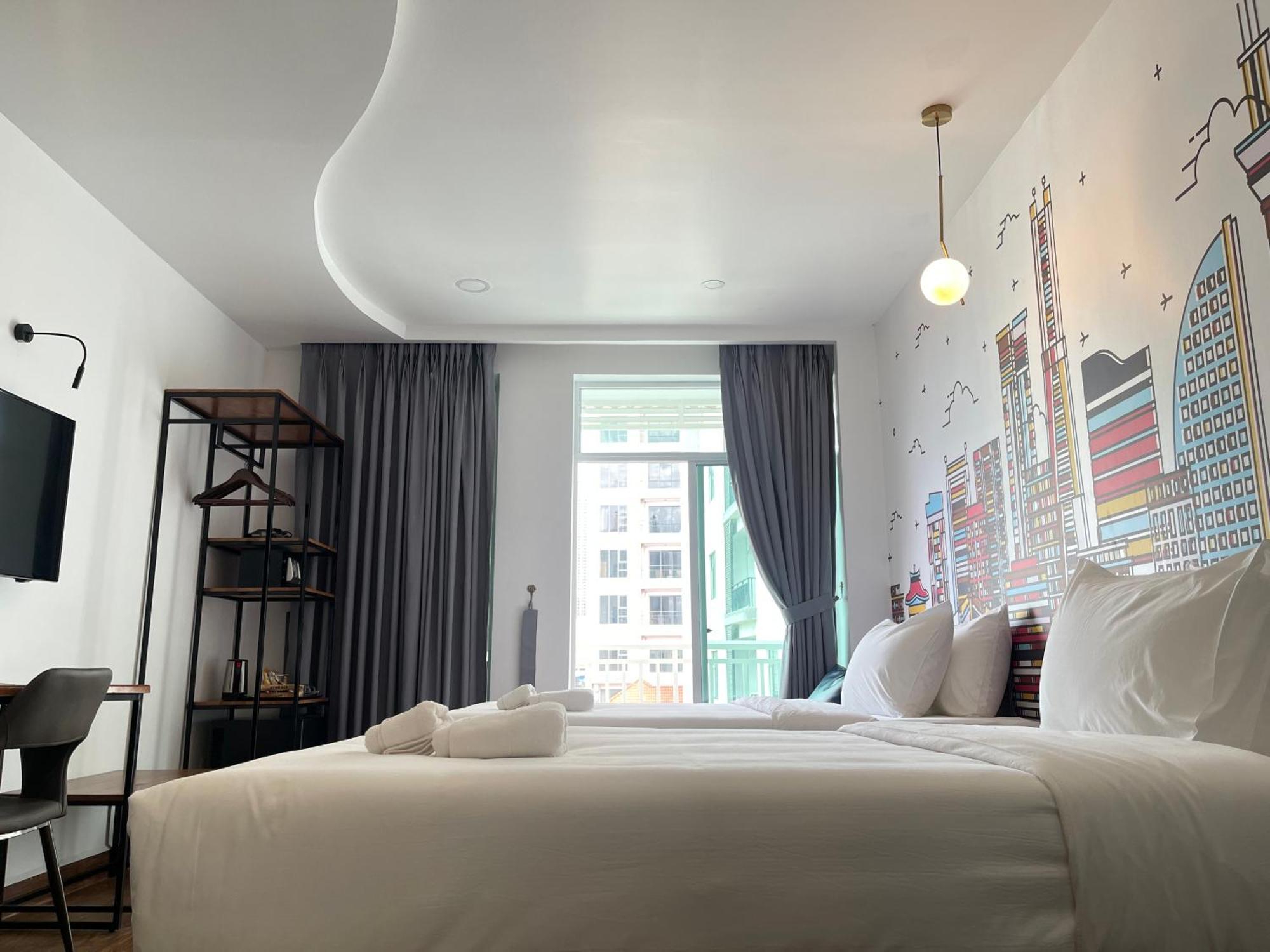 Times Hotel At Bassac Lane Phnom Penh Esterno foto