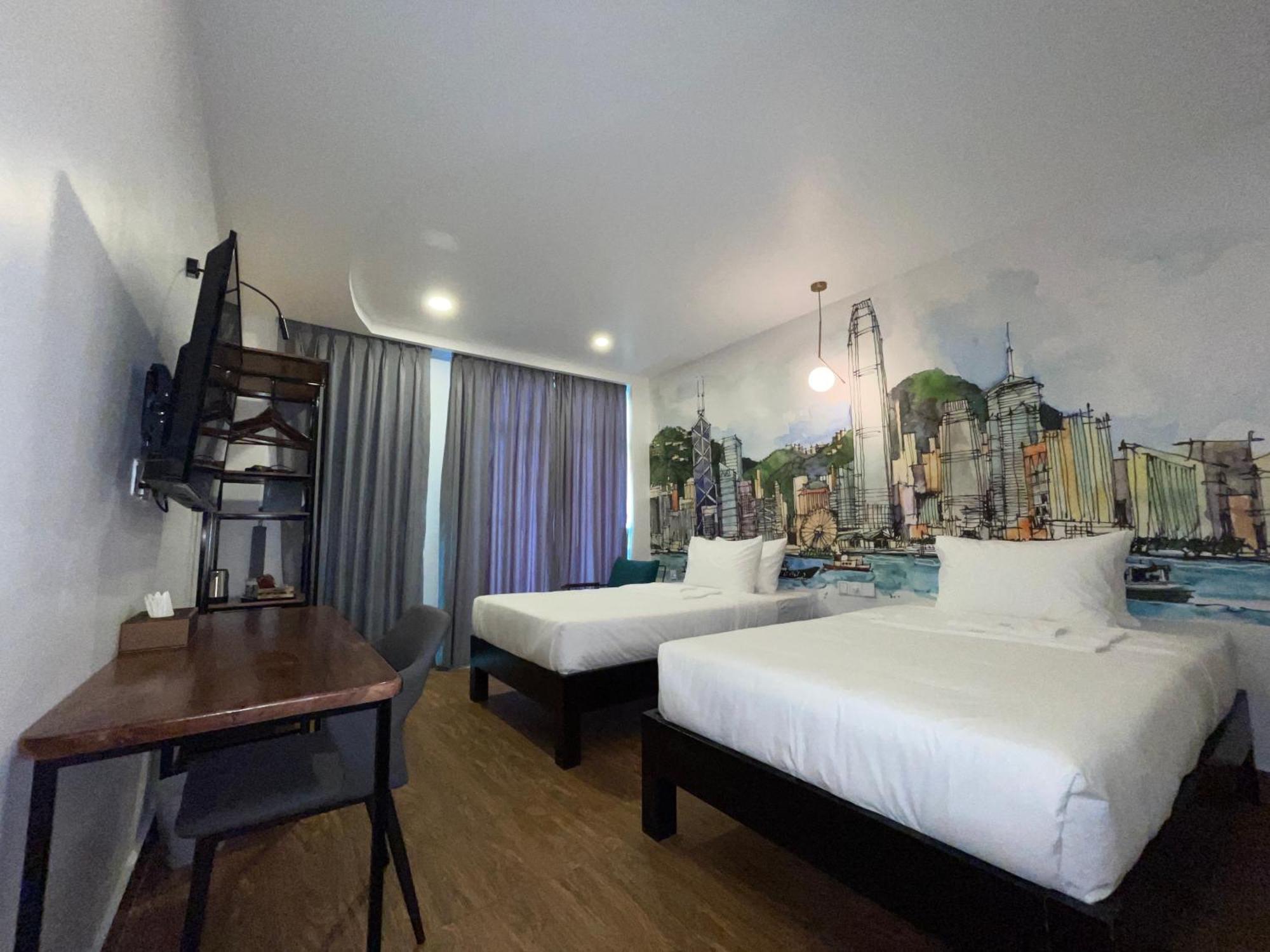 Times Hotel At Bassac Lane Phnom Penh Esterno foto